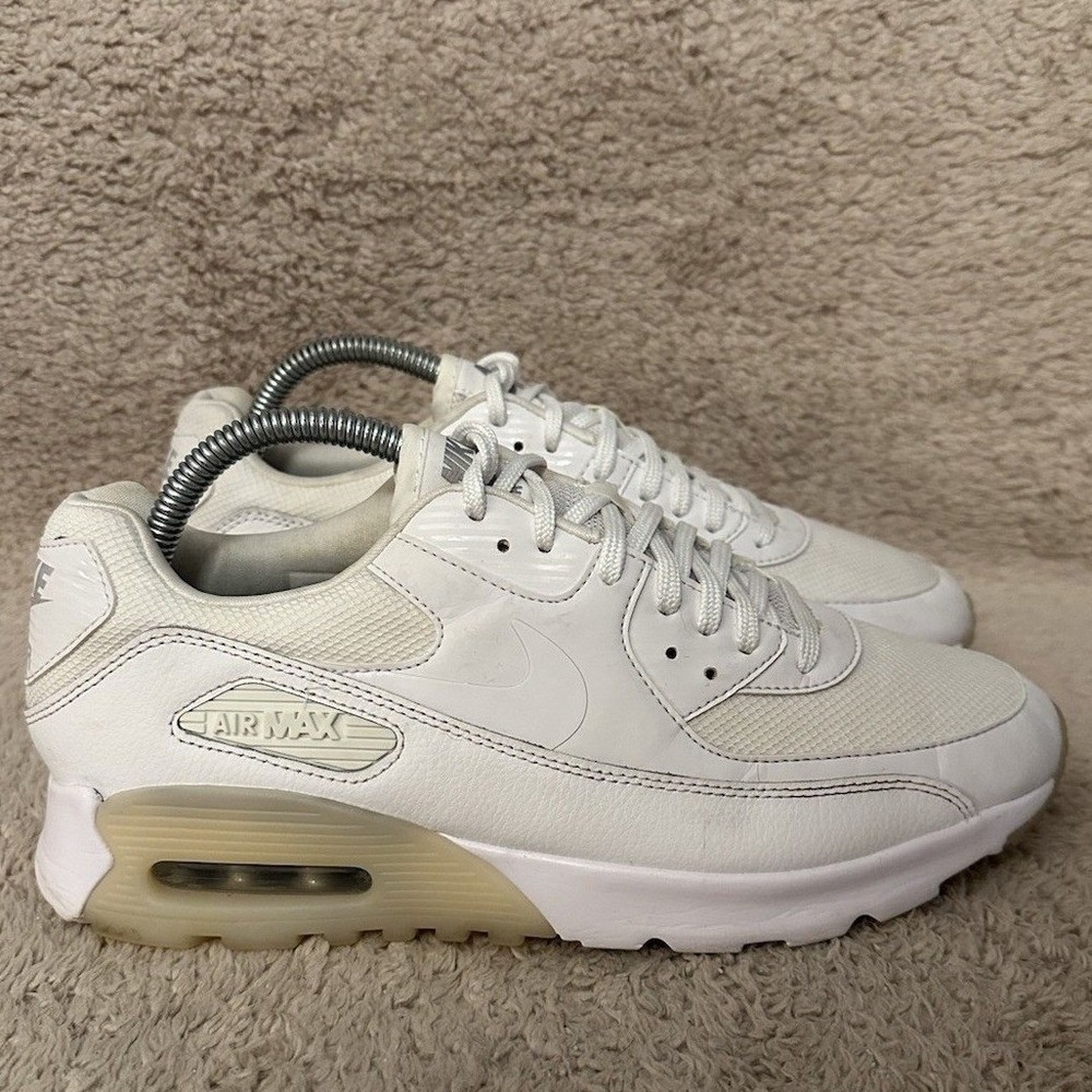 Nike Air Max 90 Ultra Essential Womens White Shoes Sneakers 724981-101 Size 9